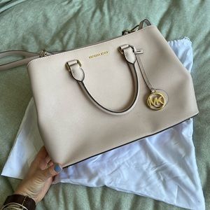 Michael Kors blush jet setter